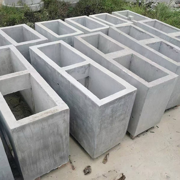 雨，污水檢查井